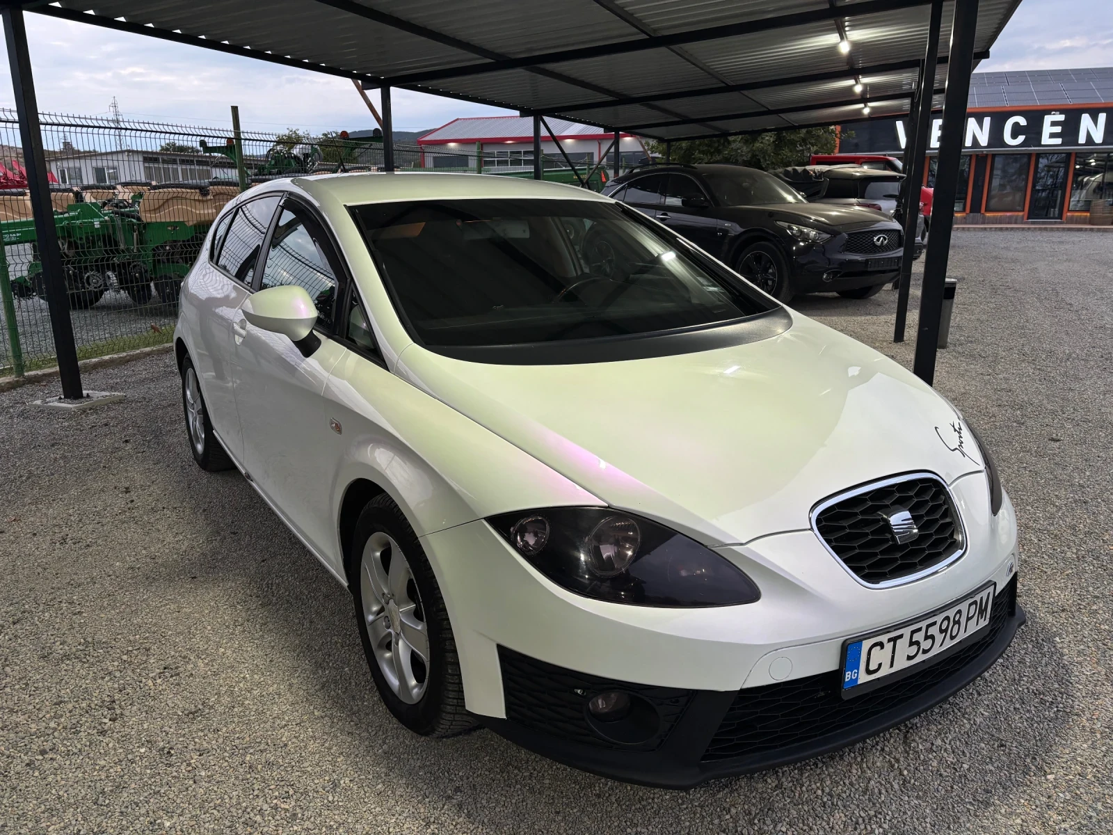 Seat Leon FR 2.0TDI 140ks - изображение 3