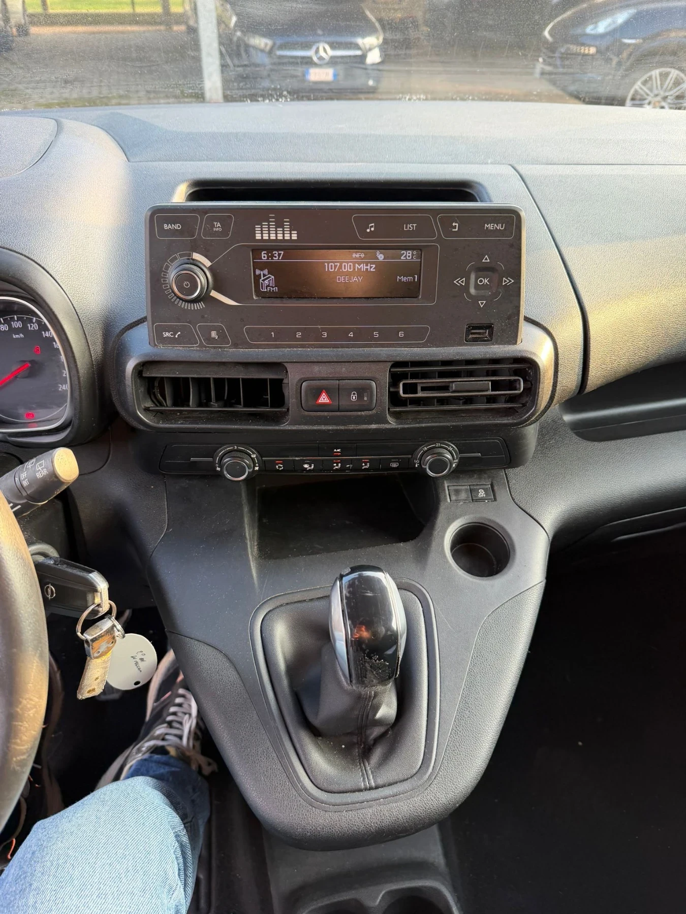 Opel Combo 1.5 D EURO 6D | Mobile.bg — изображение 10
