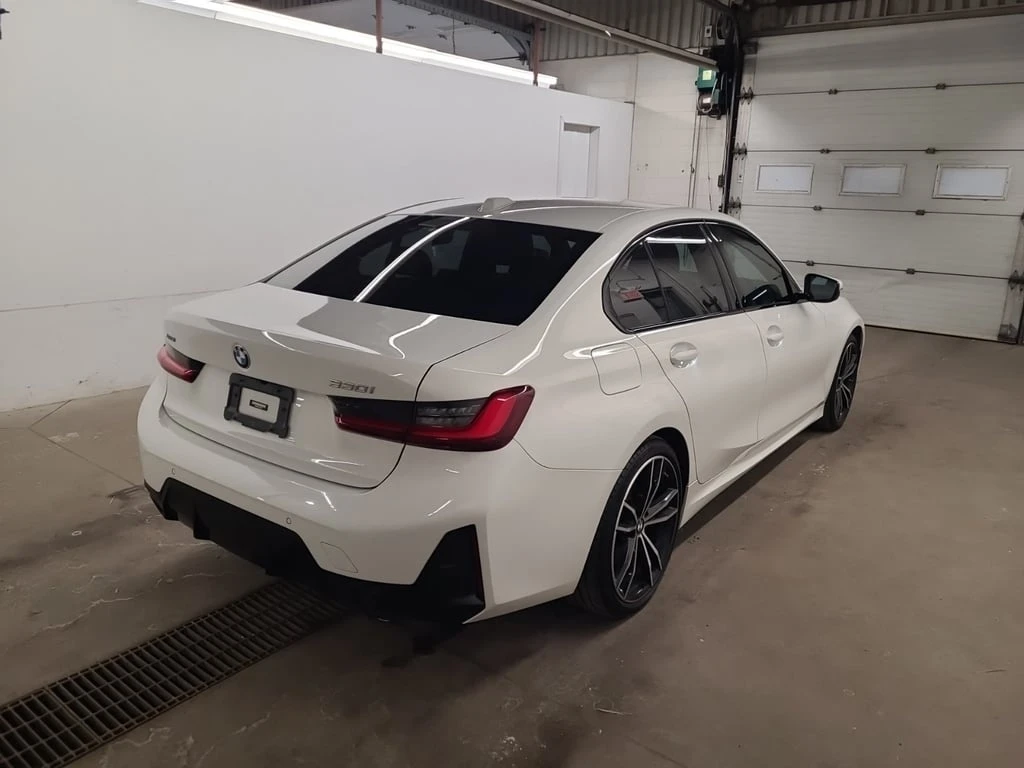 BMW 330 * 330I XDRIVE * CARFAX * ЦЕНА ДО БГ - изображение 3