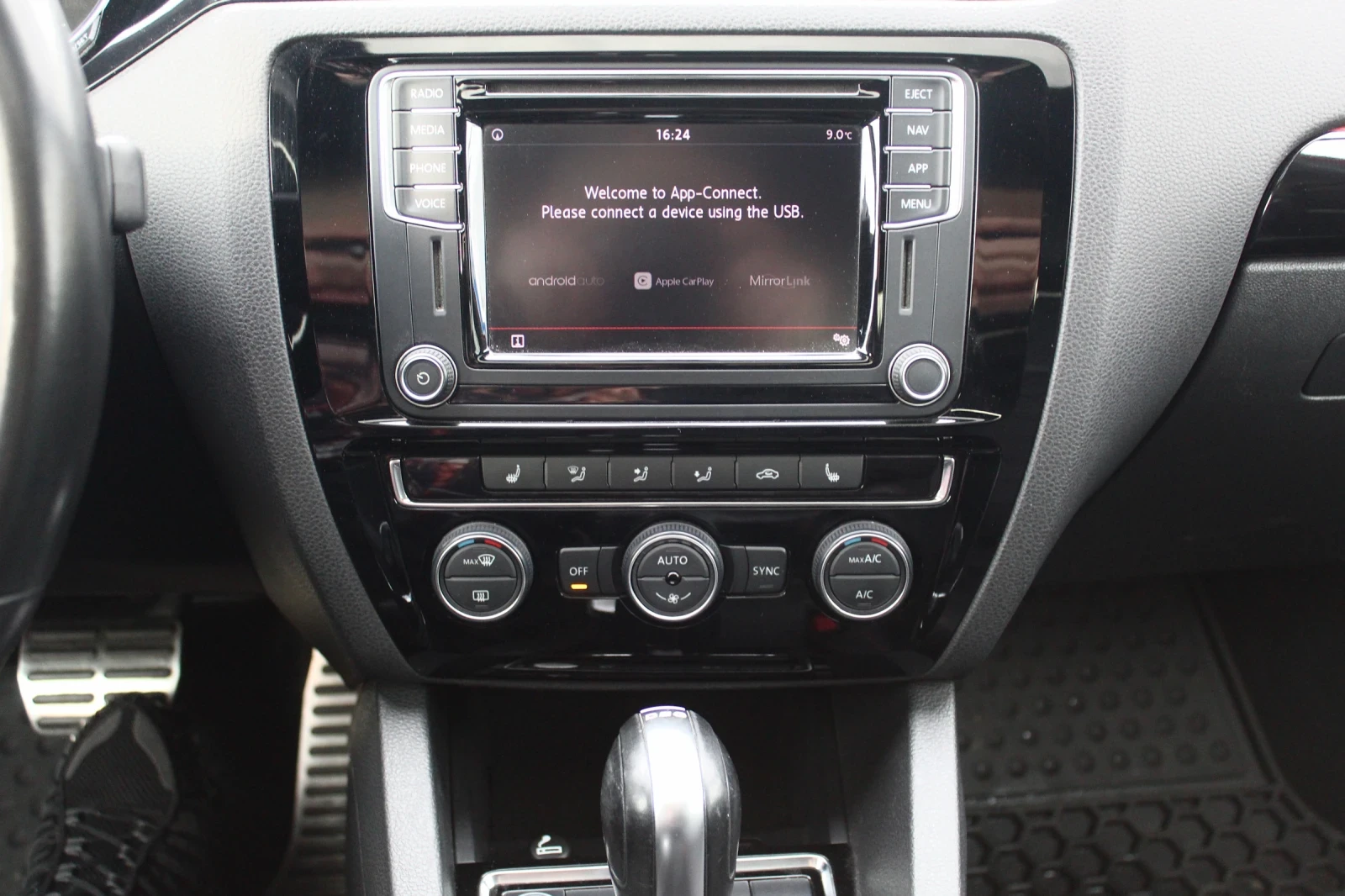 VW Jetta GLI 2018 � 211 �� DSG ������ ����� Park Assist  | Mobile.bg � ����������� 8