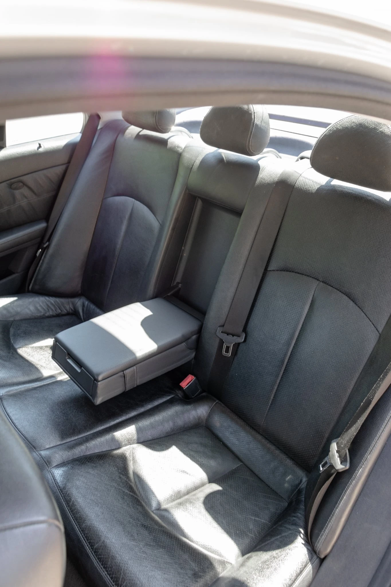 Mercedes-Benz E 320, снимка 11 - Автомобили и джипове - 54877798