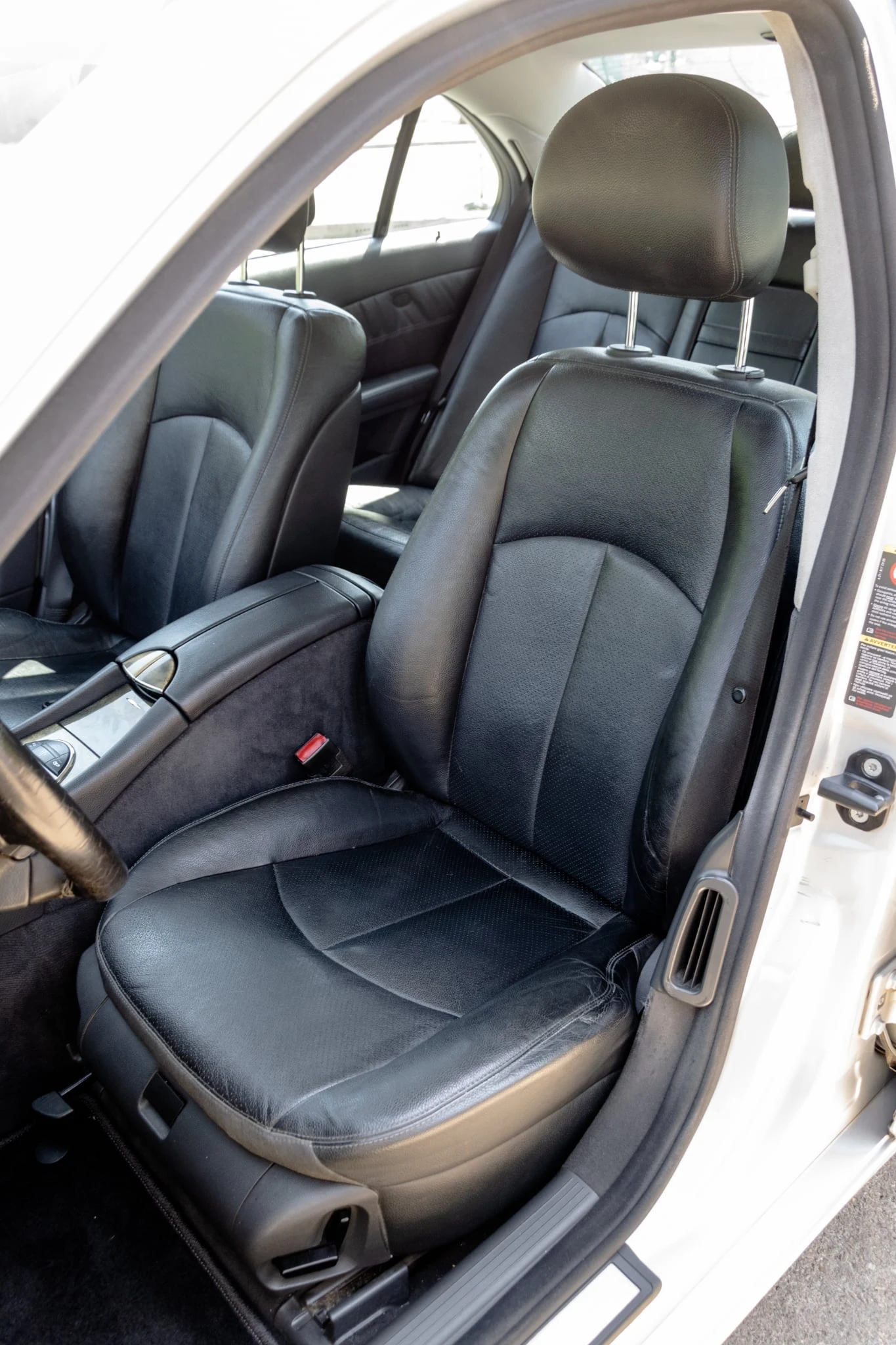 Mercedes-Benz E 320, снимка 8 - Автомобили и джипове - 54877798