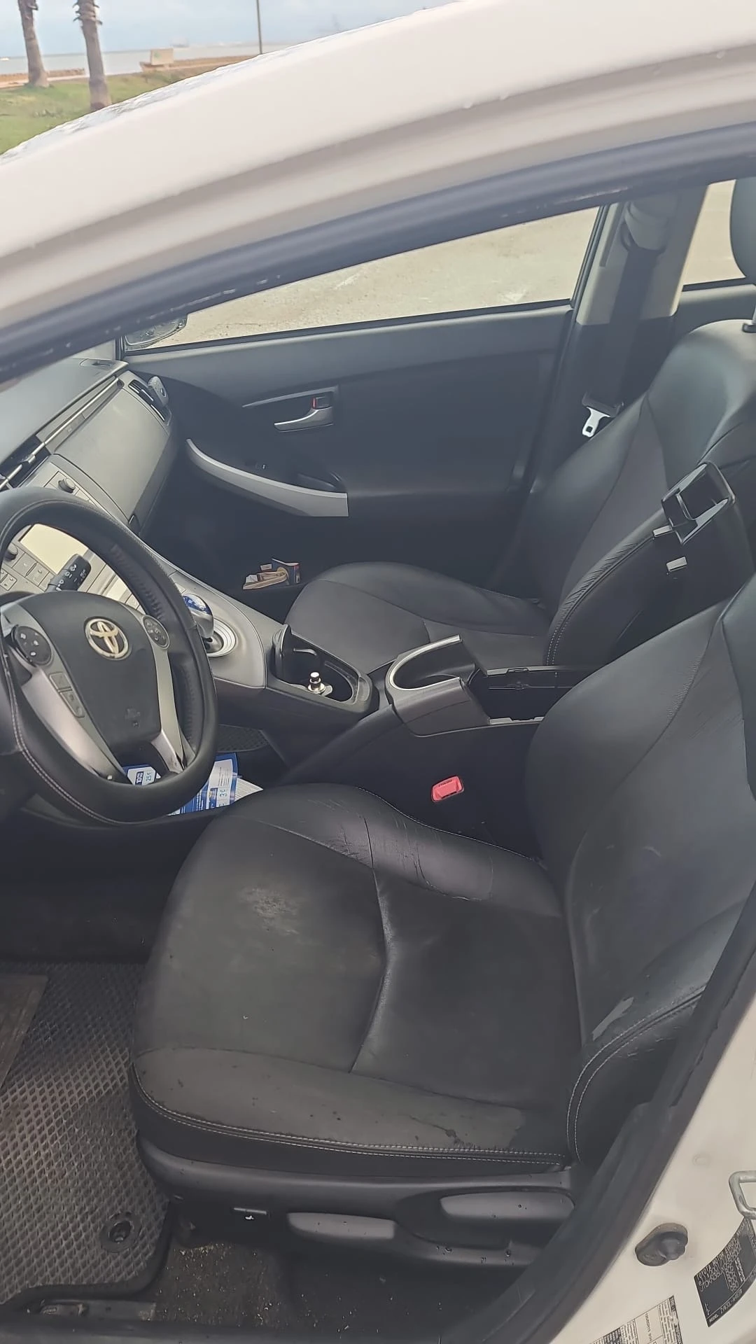 Toyota Prius, снимка 5 - Автомобили и джипове - 53819786