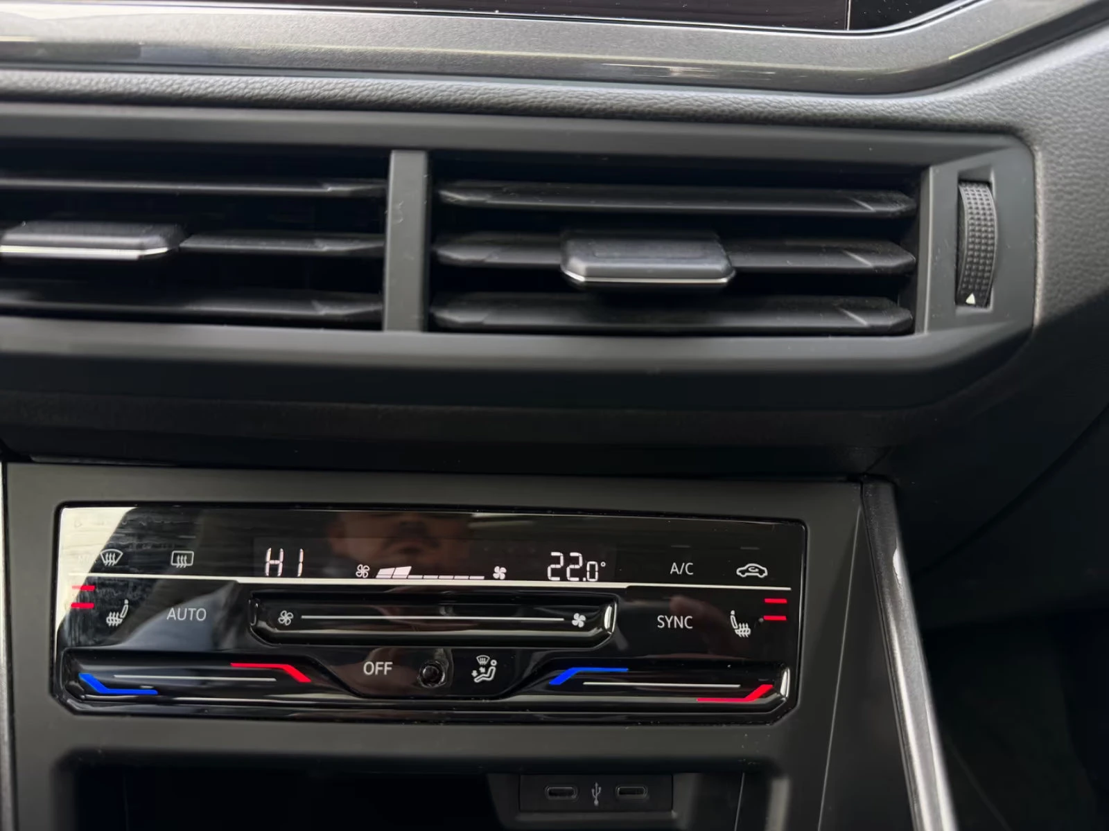 VW Taigo 1.5TFSI/150HP/STYLE/PANO/BEATS/VIRTUAL/ACC/193z, снимка 15 - Автомобили и джипове - 53944897