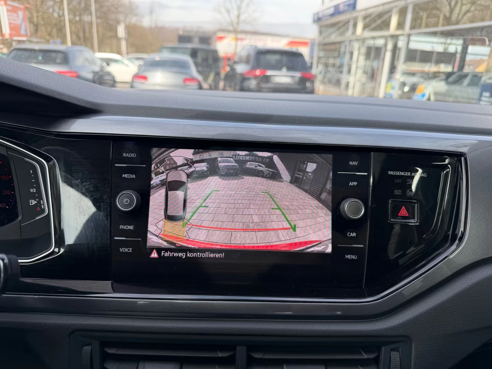 VW Taigo 1.5TFSI/150HP/STYLE/PANO/BEATS/VIRTUAL/ACC/193z, снимка 13 - Автомобили и джипове - 53944897