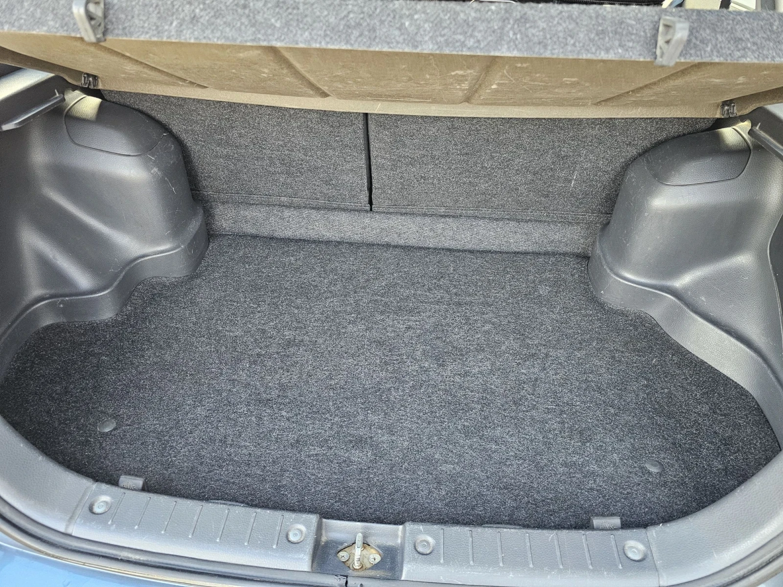 Suzuki Liana, снимка 6 - Автомобили и джипове - 54734779