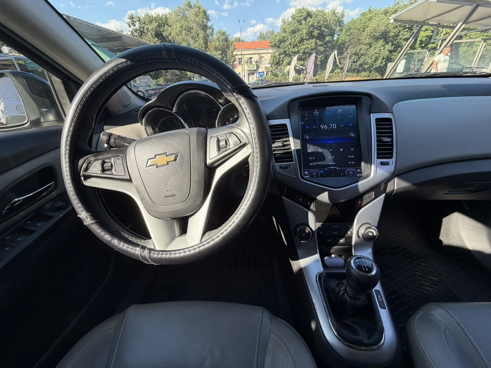 Chevrolet Cruze J300 LT бензин/газ, снимка 4 - Автомобили и джипове - 55160046