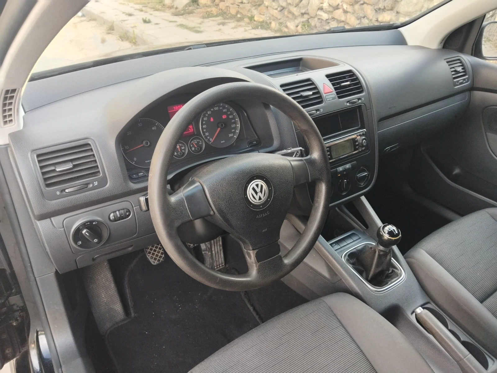 VW Golf 1.9 TDI, снимка 11 - Автомобили и джипове - 55302550