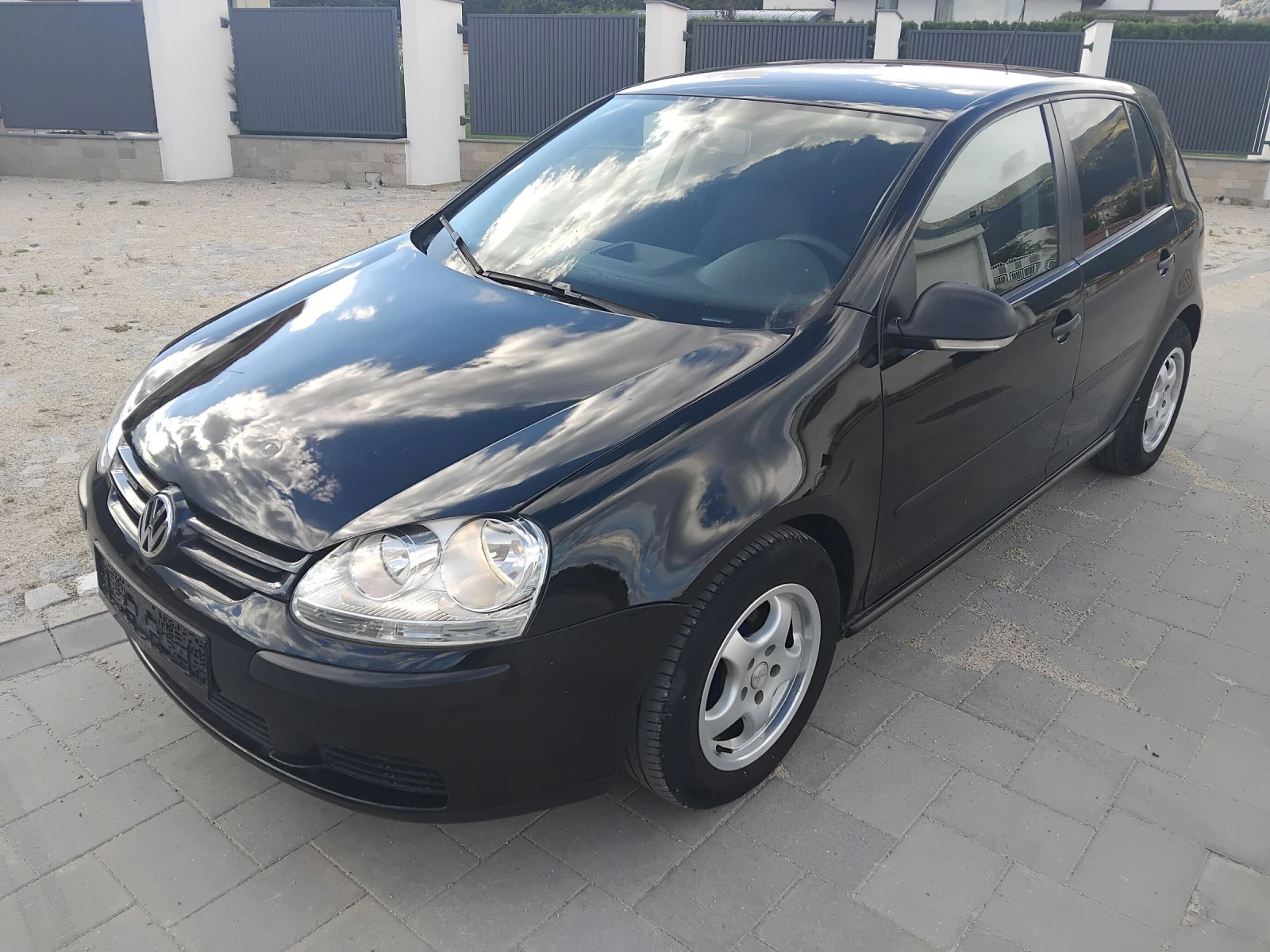 VW Golf 1.9 TDI, снимка 3 - Автомобили и джипове - 55302550