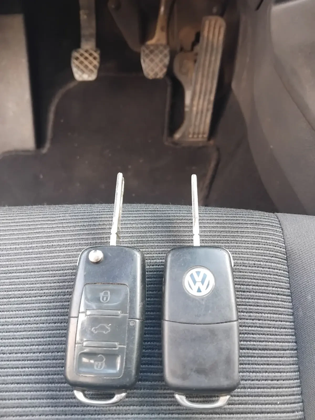 VW Golf 1.9 TDI, снимка 14 - Автомобили и джипове - 55302550