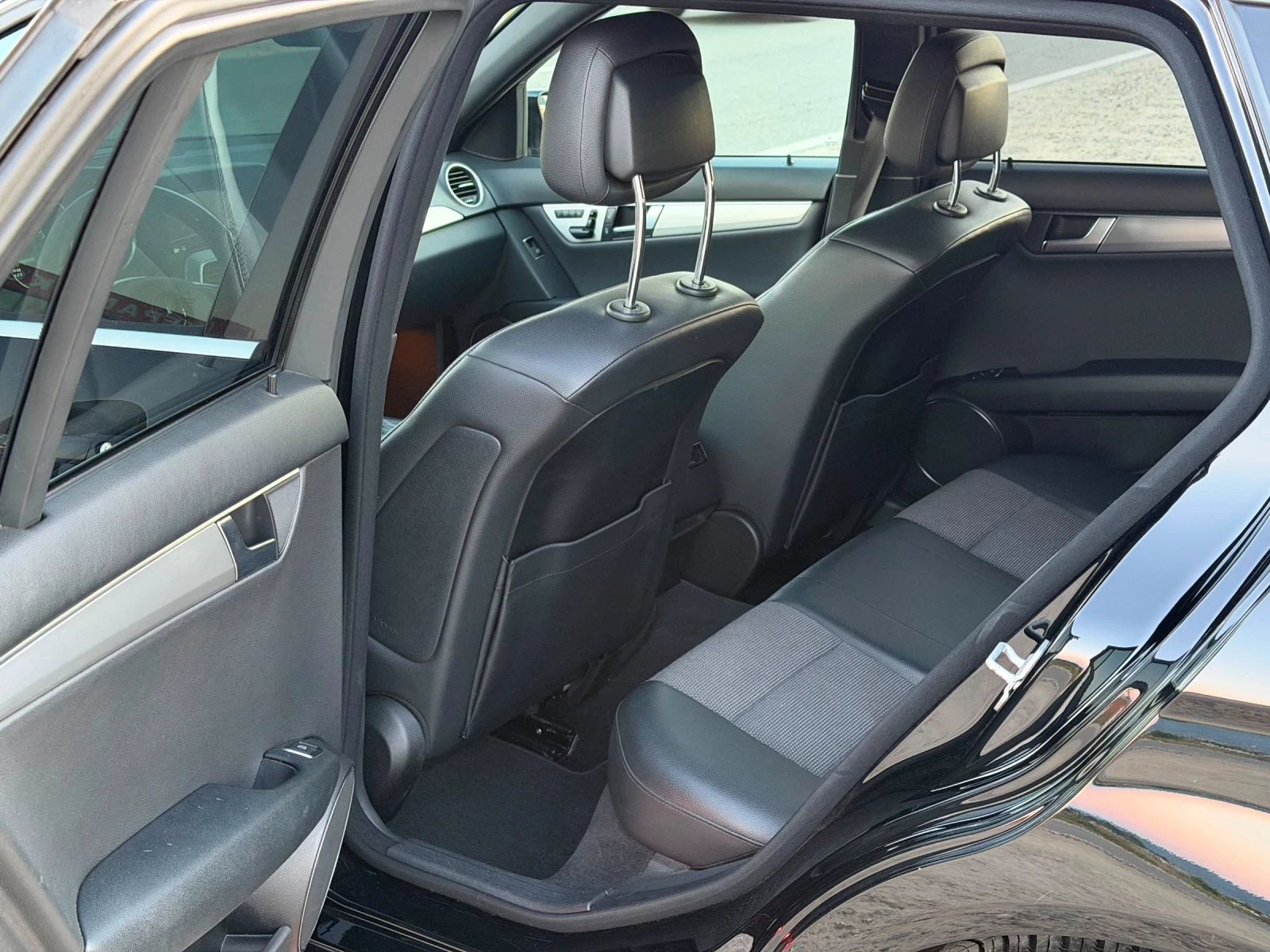 Mercedes-Benz C 220 2.2CDI 170K.S AMG ������.. | Mobile.bg � ����������� 10