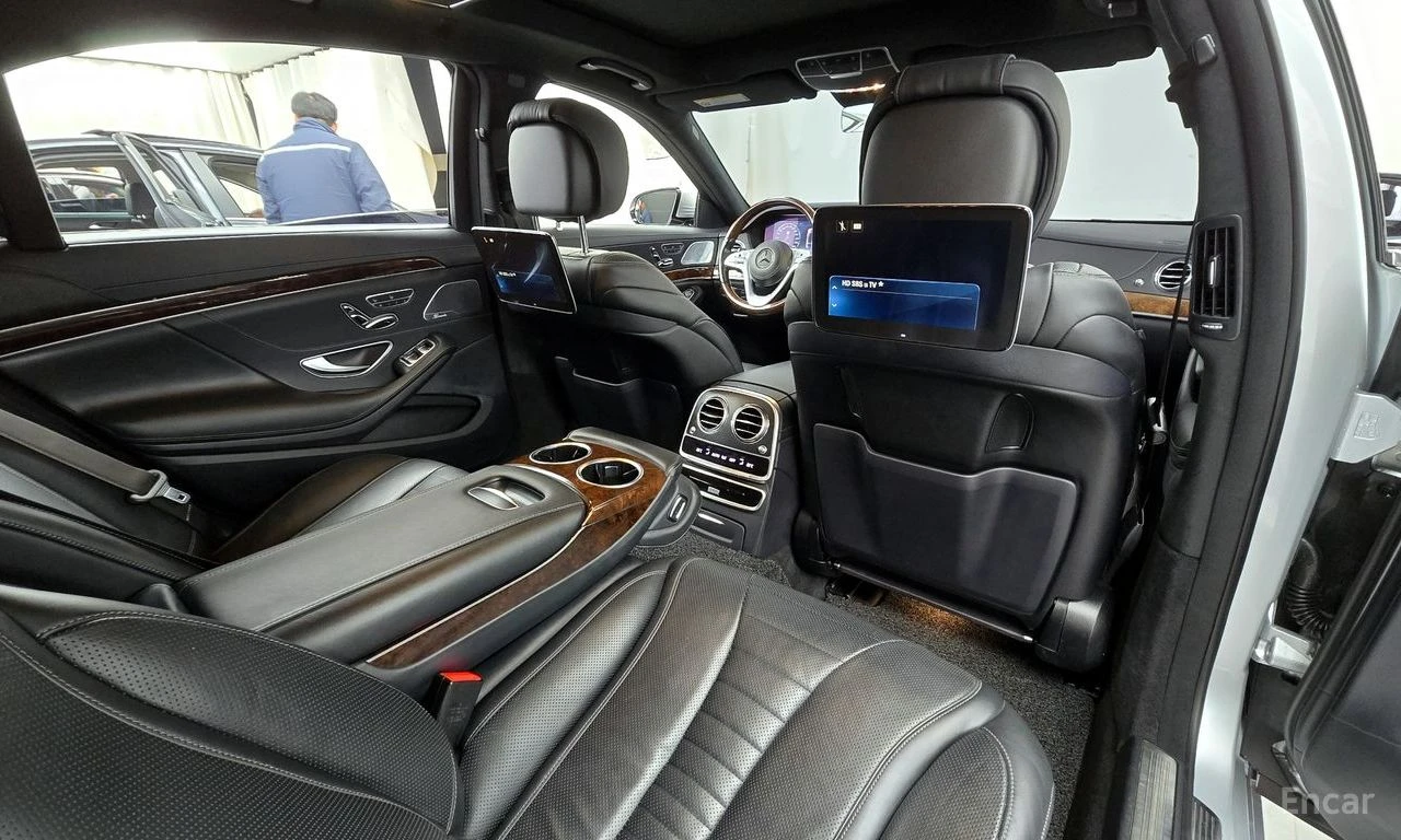 Mercedes-Benz S 560 L* 4MATIC* BURMESTER* ДИГИТАЛНО* ТАБЛО* ОБДУХВАНЕ*, снимка 15 - Автомобили и джипове - 55626270