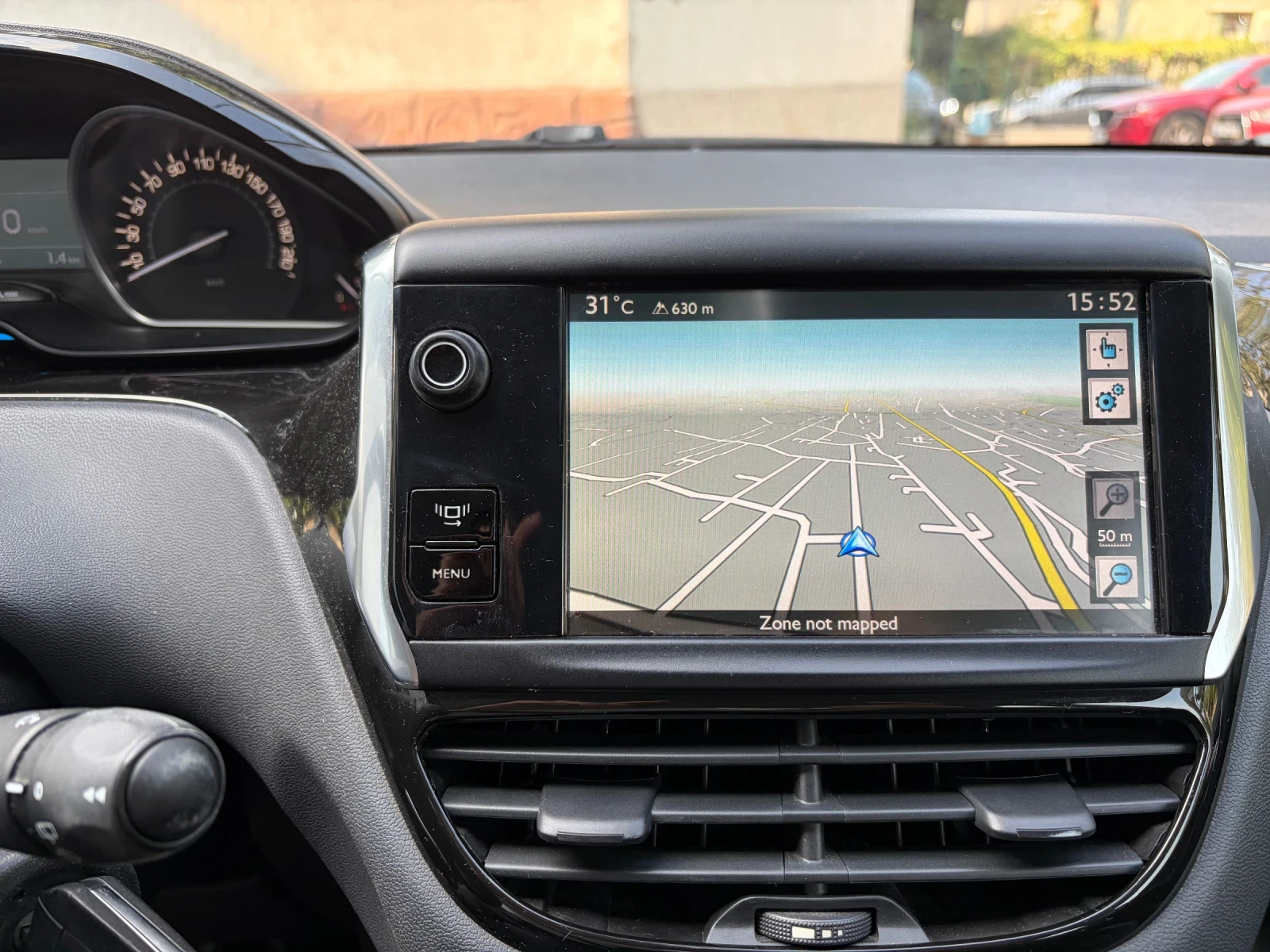 Peugeot 208, снимка 8 - Автомобили и джипове - 55709684