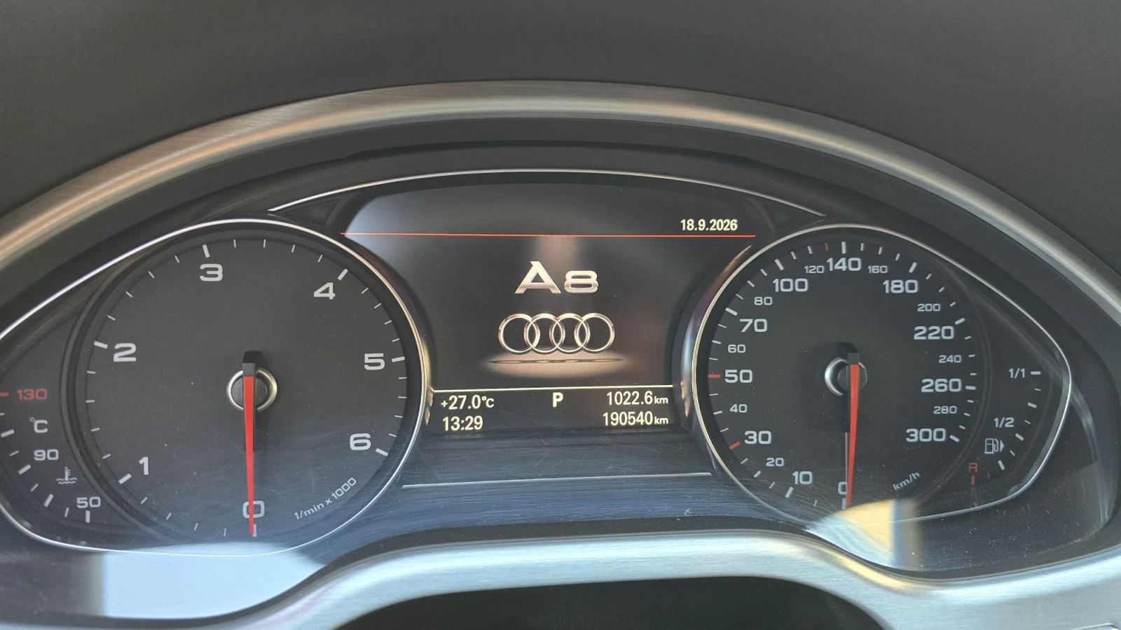 Audi A8 3.0TDI 3xTV, снимка 11 - Автомобили и джипове - 56128521