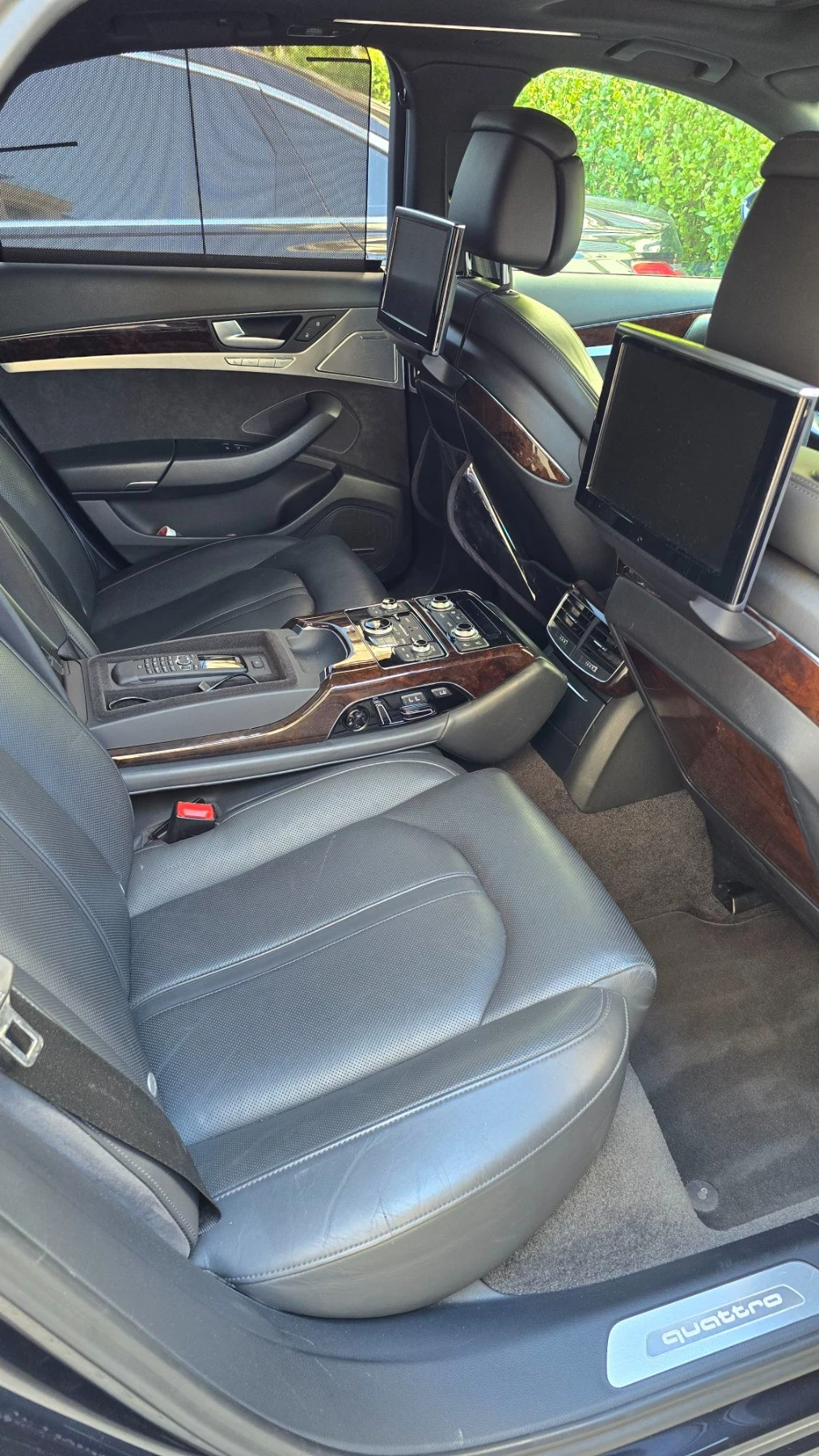 Audi A8 3.0TDI 3xTV, снимка 8 - Автомобили и джипове - 56128521