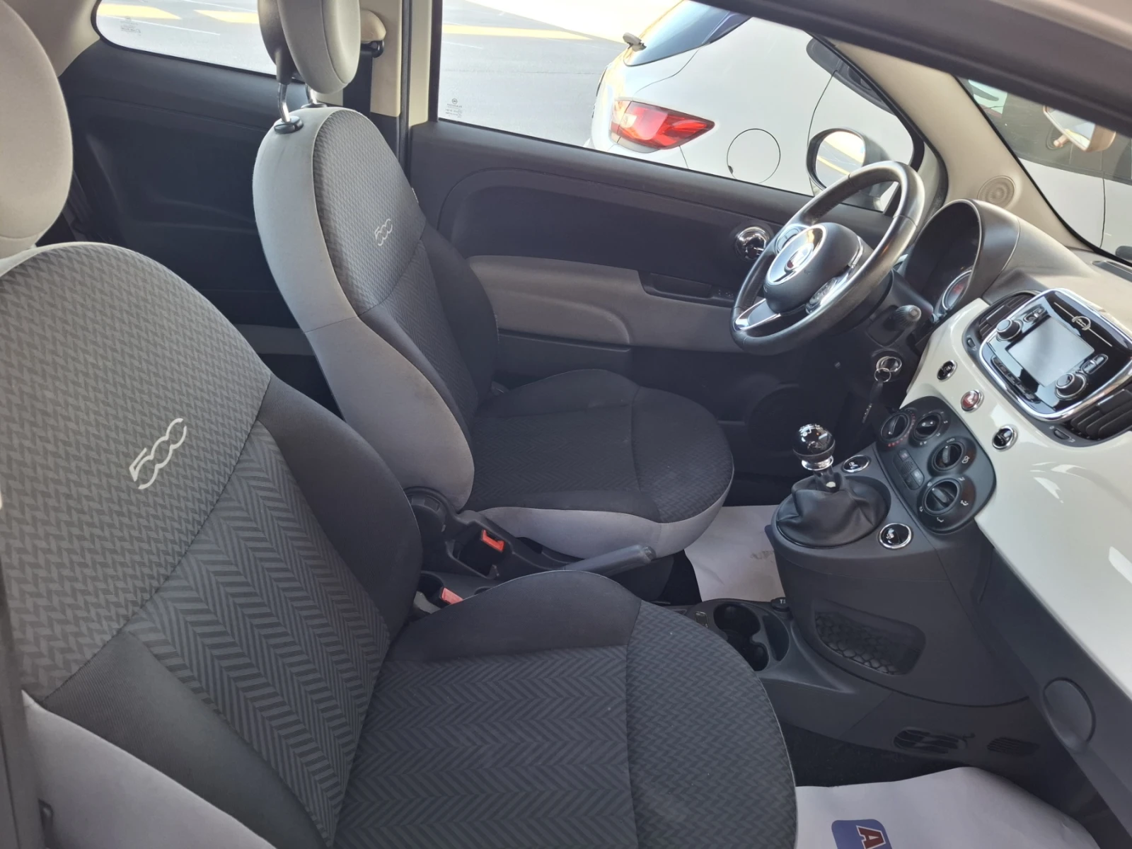 Fiat 500 1.2* LED* EURO6, снимка 10 - Автомобили и джипове - 56591384