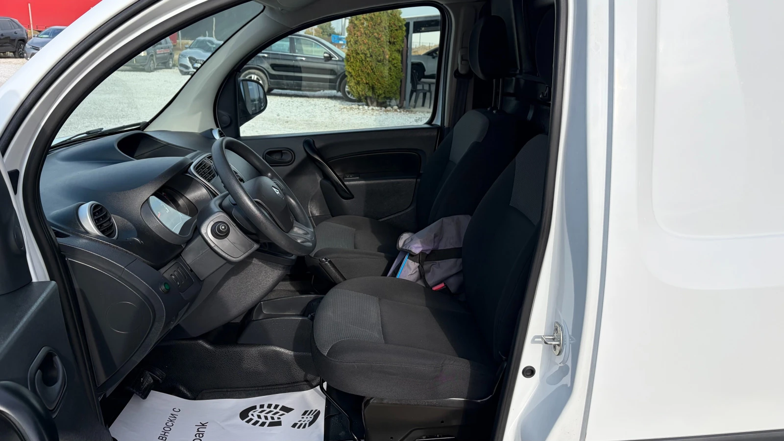 Renault Kangoo 33kWh, снимка 7 - Автомобили и джипове - 56642589
