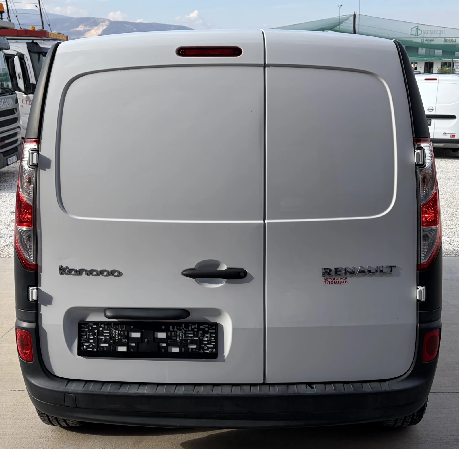 Renault Kangoo 33kWh, снимка 5 - Автомобили и джипове - 56642589