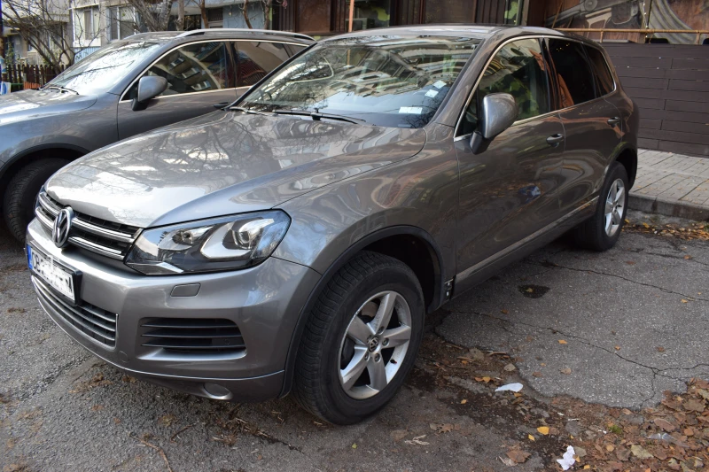 VW Touareg СПЕШНО !!!, снимка 1 - Автомобили и джипове - 48335983