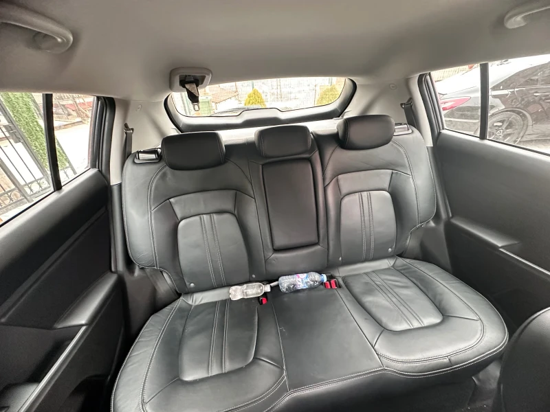 Kia Sportage, снимка 4 - Автомобили и джипове - 49256887