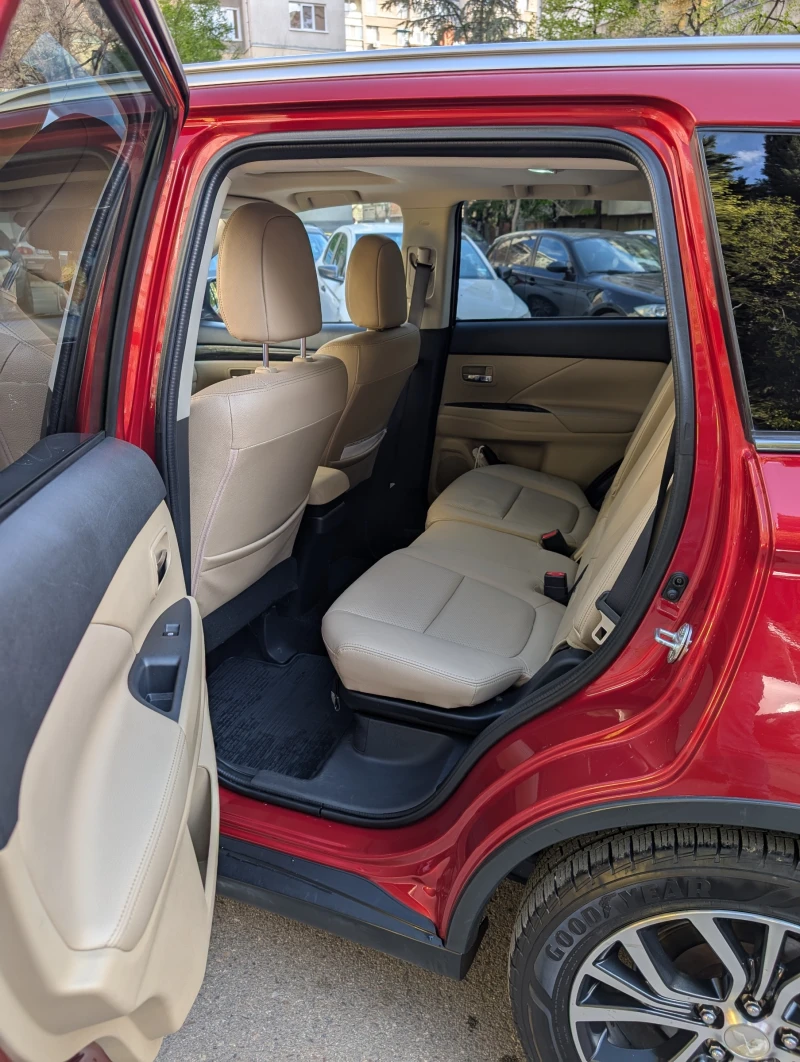 Mitsubishi Outlander 3.0 v6 224кс S-AWC 6АТ ГАЗ, снимка 11 - Автомобили и джипове - 52319990