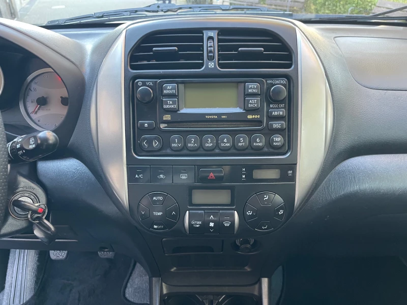 Toyota Rav4 2.0D4D#116KC#FACELIFT#ЛИЗИНГ!, снимка 10 - Автомобили и джипове - 52302915