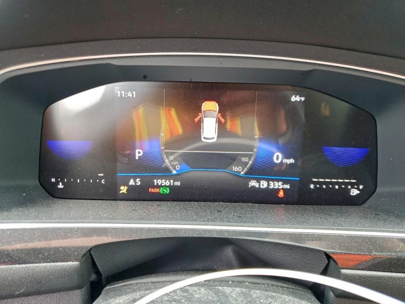 VW Tiguan 2.0T SE FWD, снимка 9 - Автомобили и джипове - 53278178