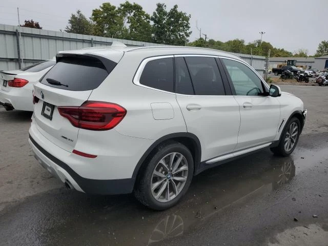 BMW X3 xDrive30i* Full LED* Подгрев* Пано* М.точка*  - изображение 3