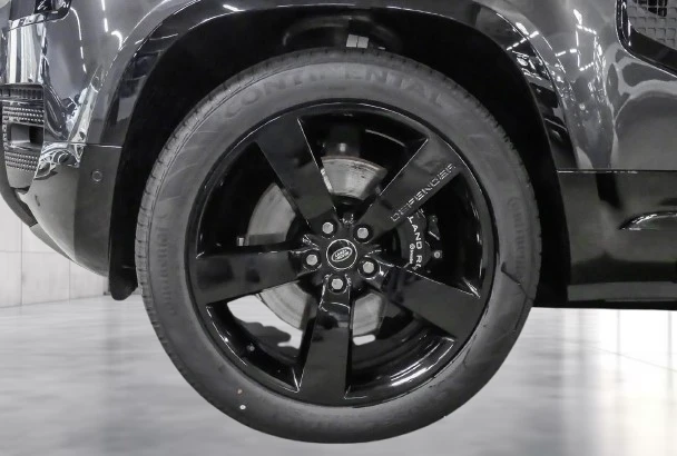 Land Rover Defender 130 P500 = Outbound = Air Suspension Гаранция - изображение 5