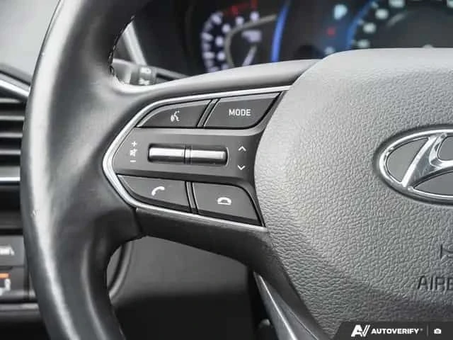 Hyundai Santa fe * Luxury * ДИСТРОНИК * 360 * PANO, снимка 14 - Автомобили и джипове - 54151024