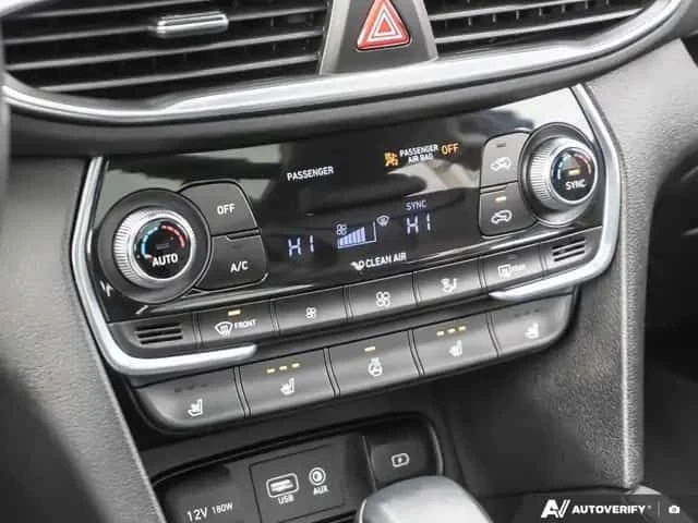 Hyundai Santa fe * Luxury * ДИСТРОНИК * 360 * PANO, снимка 16 - Автомобили и джипове - 54151024