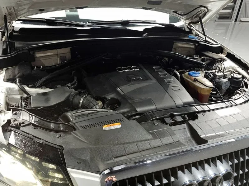 Audi Q5 2.0 TDI Quattro, снимка 6 - Автомобили и джипове - 55129979