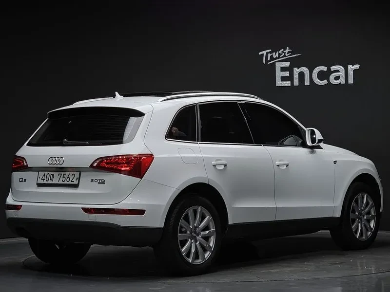 Audi Q5 2.0 TDI Quattro, снимка 2 - Автомобили и джипове - 55129979