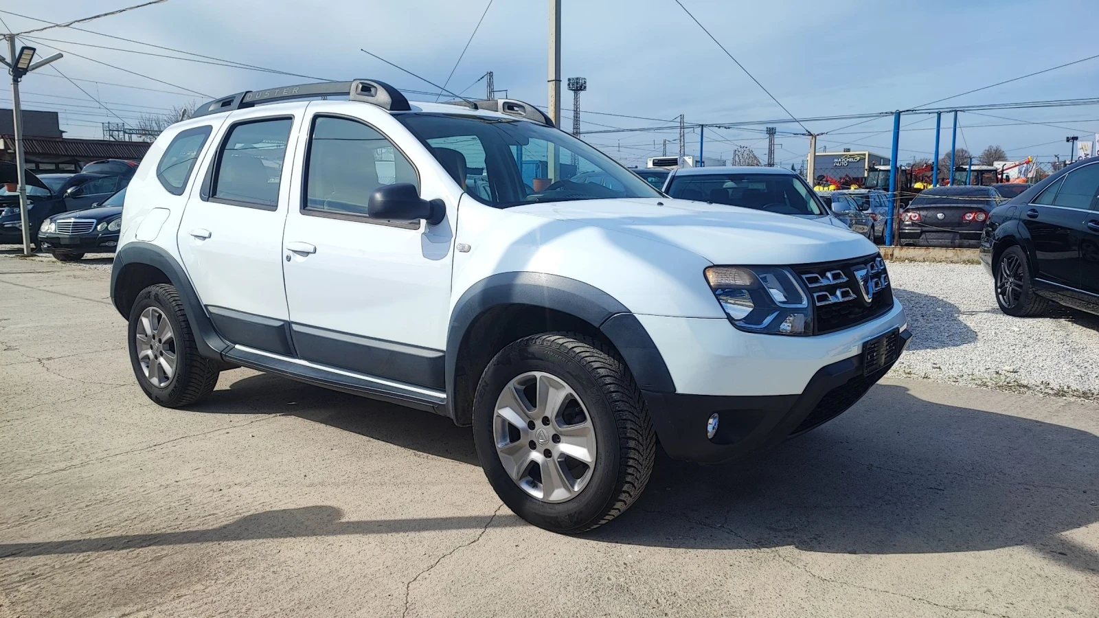Dacia Duster 1.6i GPL  - изображение 2