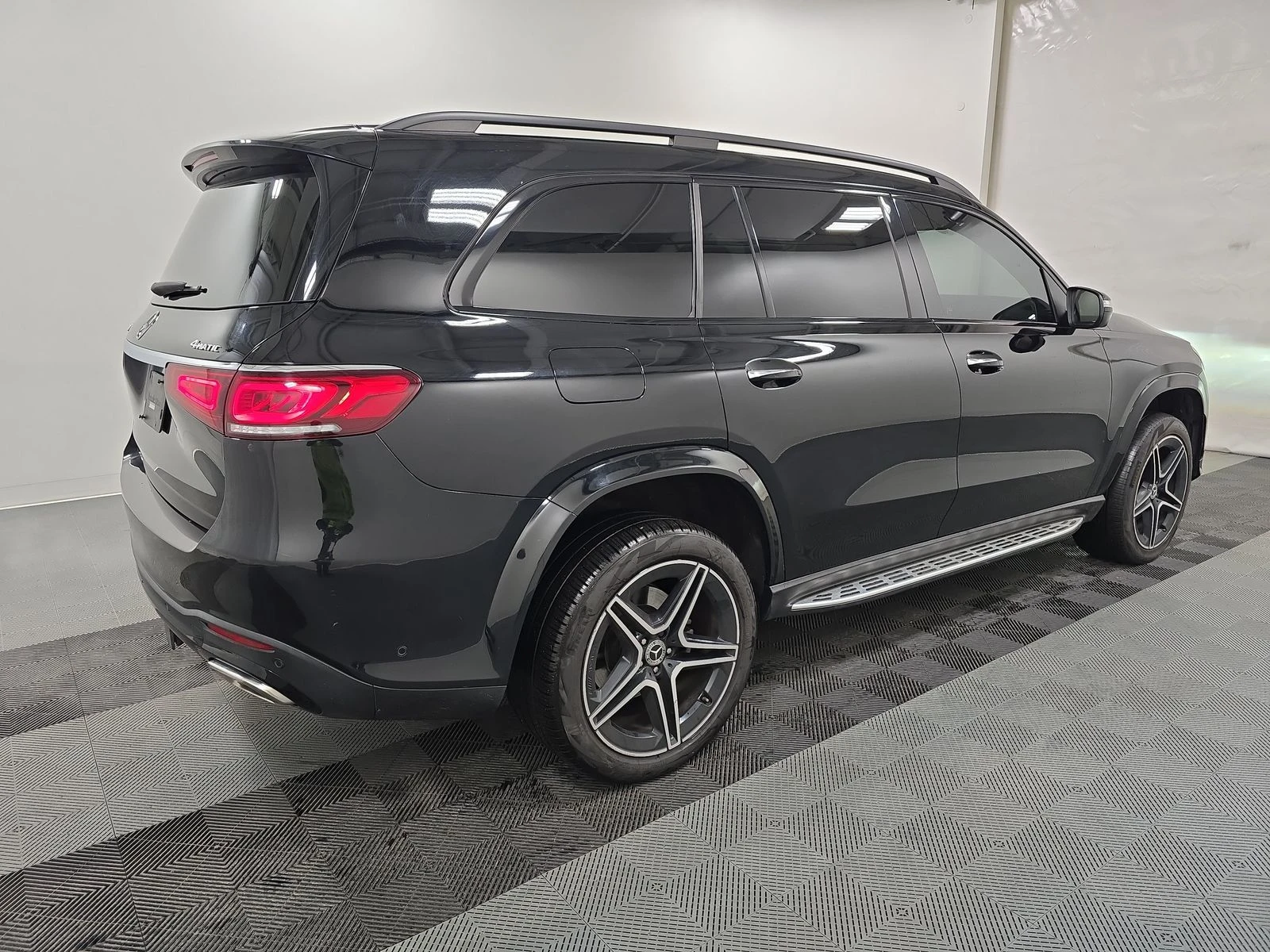 Mercedes-Benz GLS580 AMG* BURMASTER* МАСАЖ* ДИСТРОНИК* 360* 7МЕСТА* ОБД - изображение 4
