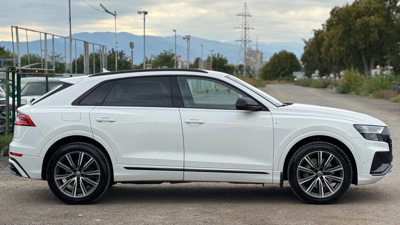 Audi Q8 50TDI= Quattro= S-LINE= Distronic= Keyless Go=  - изображение 4