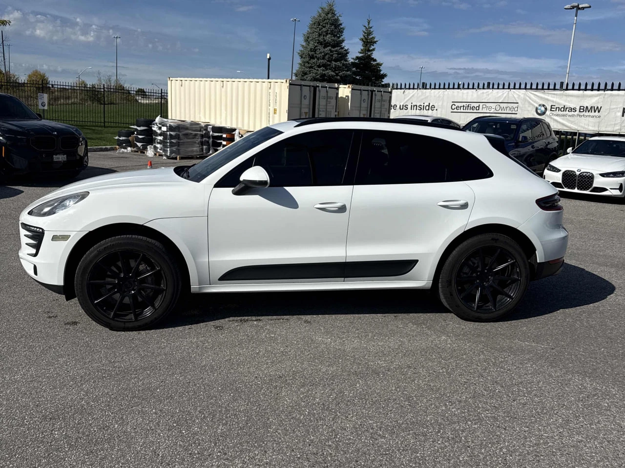 Porsche Macan * АВТО КРЕДИТ* ЦЕНА ДО БГ * СЕРВИЗНА ИСТОРИЯ *  - изображение 2