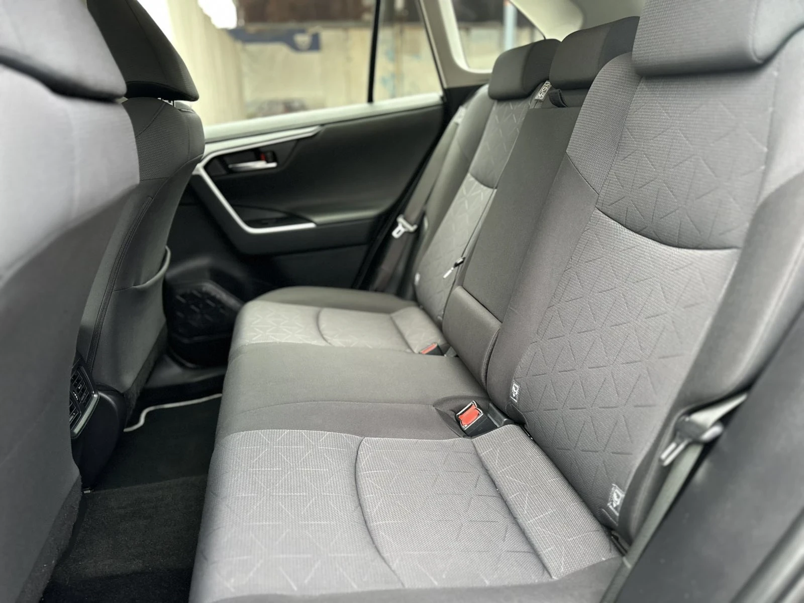 Toyota Rav4 2.5 VVT-i Business 218ps., ГАРАНЦИЯ, СОБСТВЕН ЛИЗИ - изображение 10