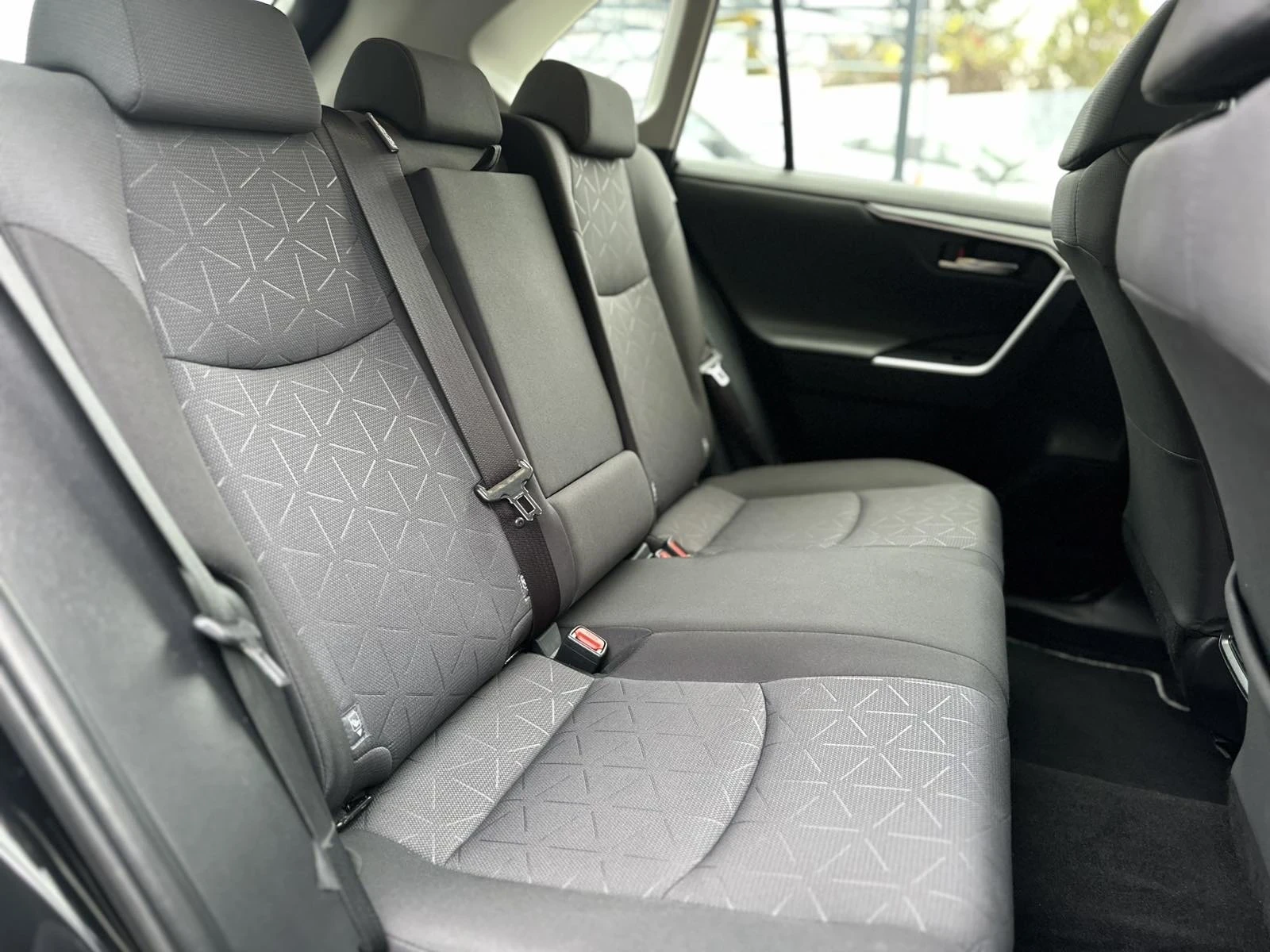 Toyota Rav4 2.5 VVT-i Business 218ps., ГАРАНЦИЯ, СОБСТВЕН ЛИЗИ - изображение 9