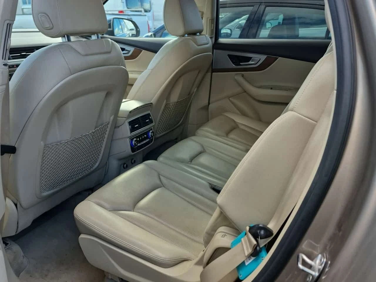 Audi Q7 PRESTIGE /CARFAX/MATRIX/Подгрев/Обдух/Панорама, снимка 11 - Автомобили и джипове - 53982979