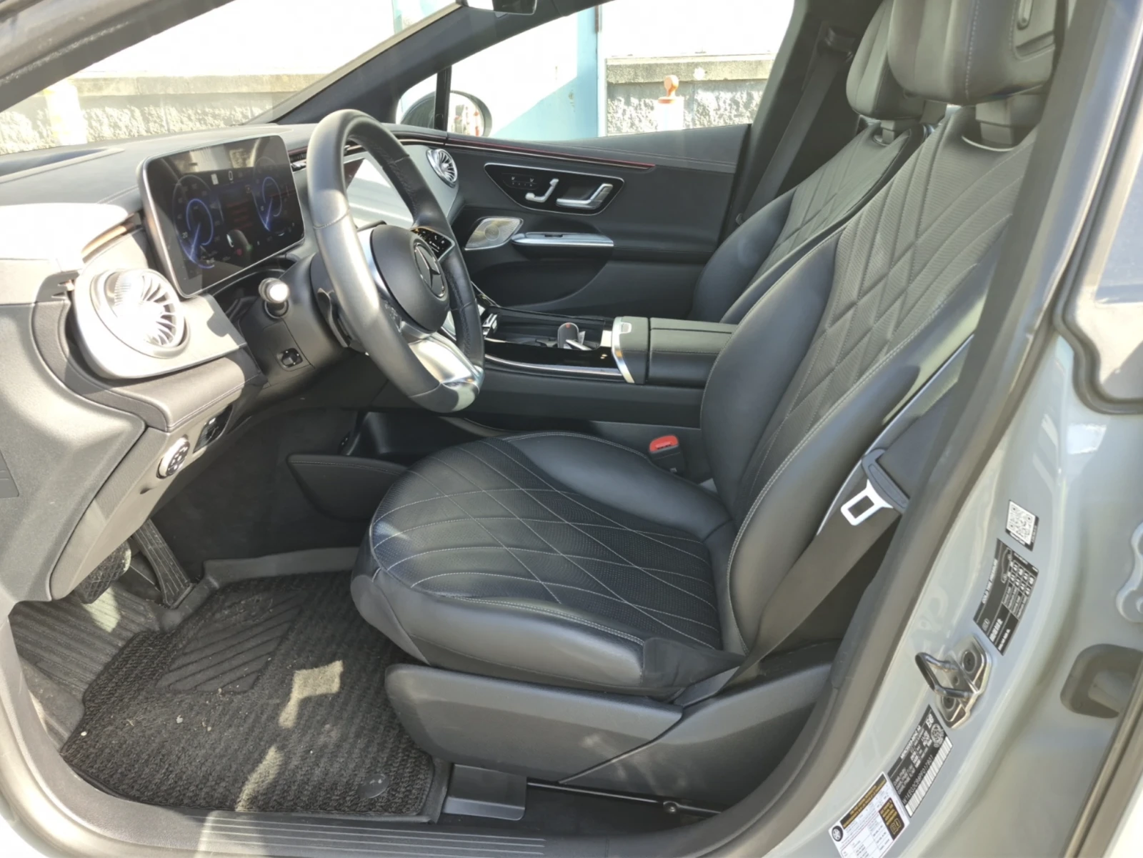 Mercedes-Benz EQE 2023 Mercedes-Benz EQE 500, снимка 5 - Автомобили и джипове - 54520230