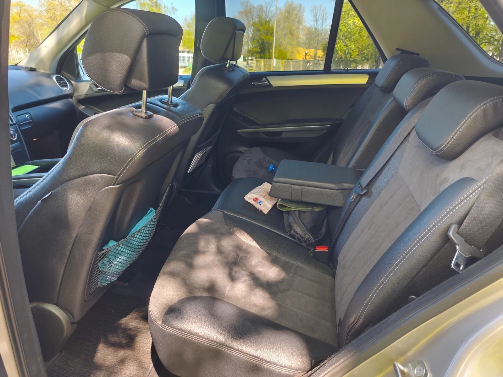 Mercedes-Benz ML 320, снимка 5 - Автомобили и джипове - 54595227