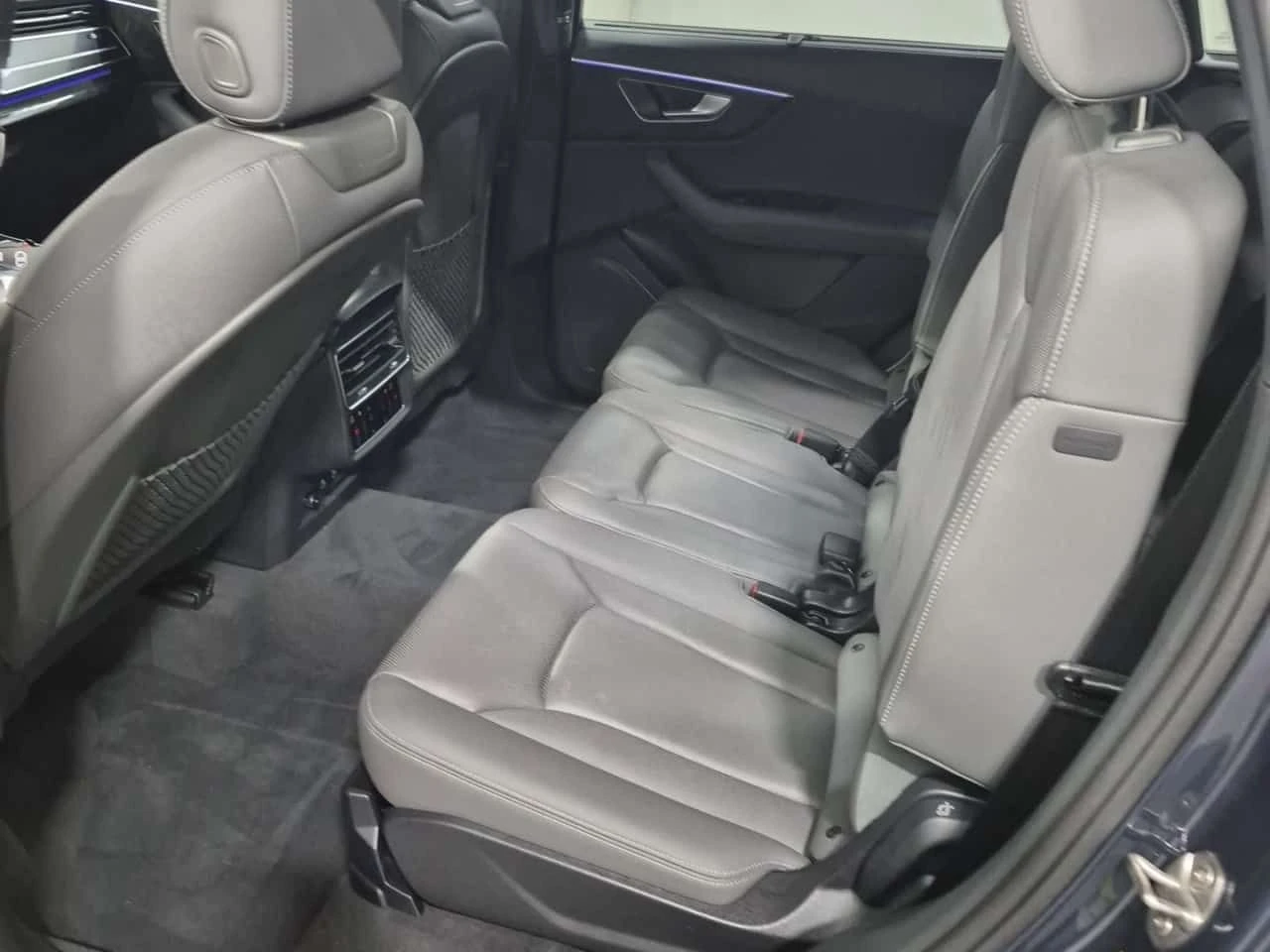 Audi Q7 45 TFSI QUATTRO| 360| PANO| 2 КЛЮЧА| 7 МЕСТЕН| , снимка 12 - Автомобили и джипове - 55313468