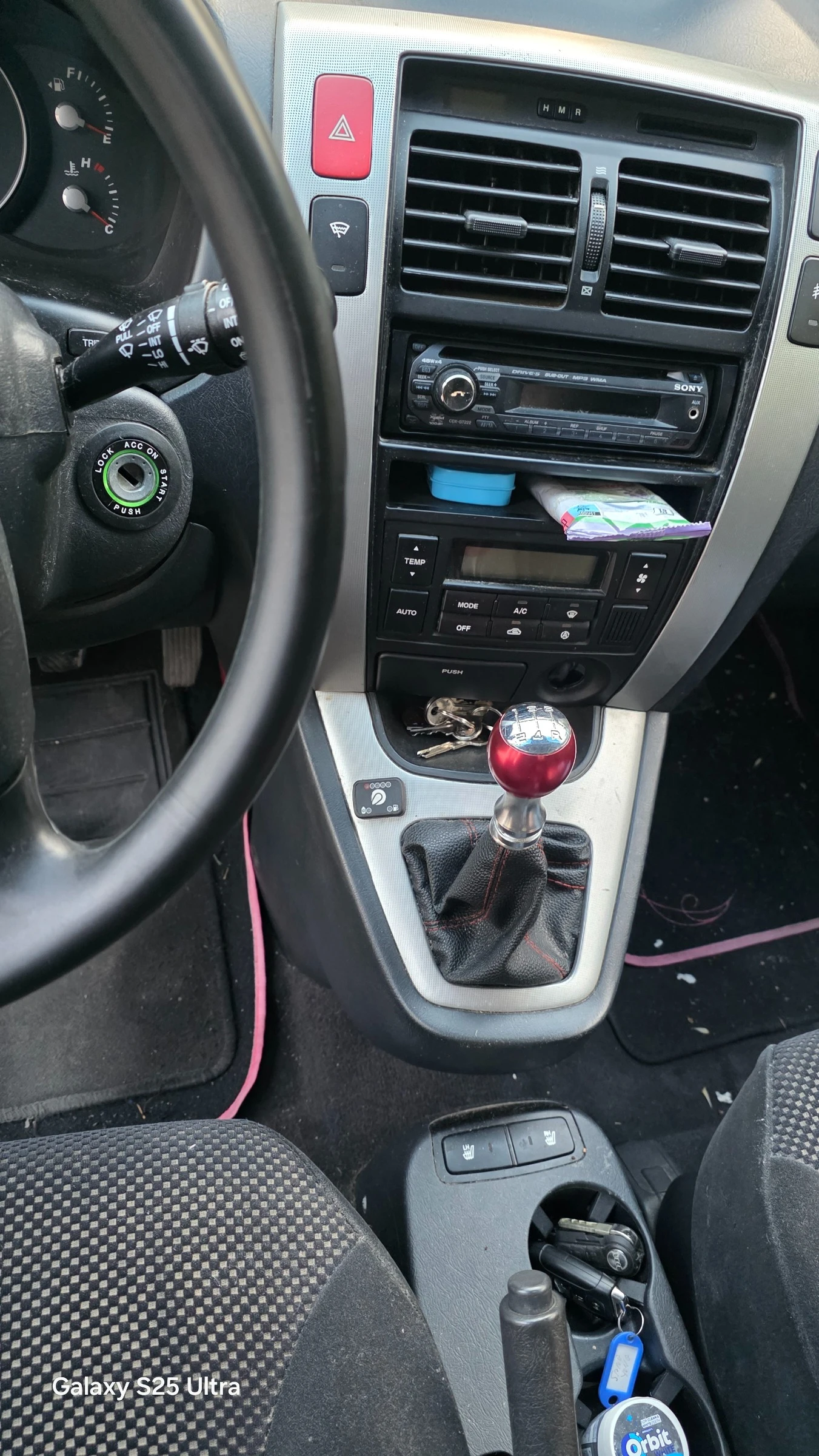 Hyundai Tucson 2.0i 143 газ, снимка 8 - Автомобили и джипове - 55426163