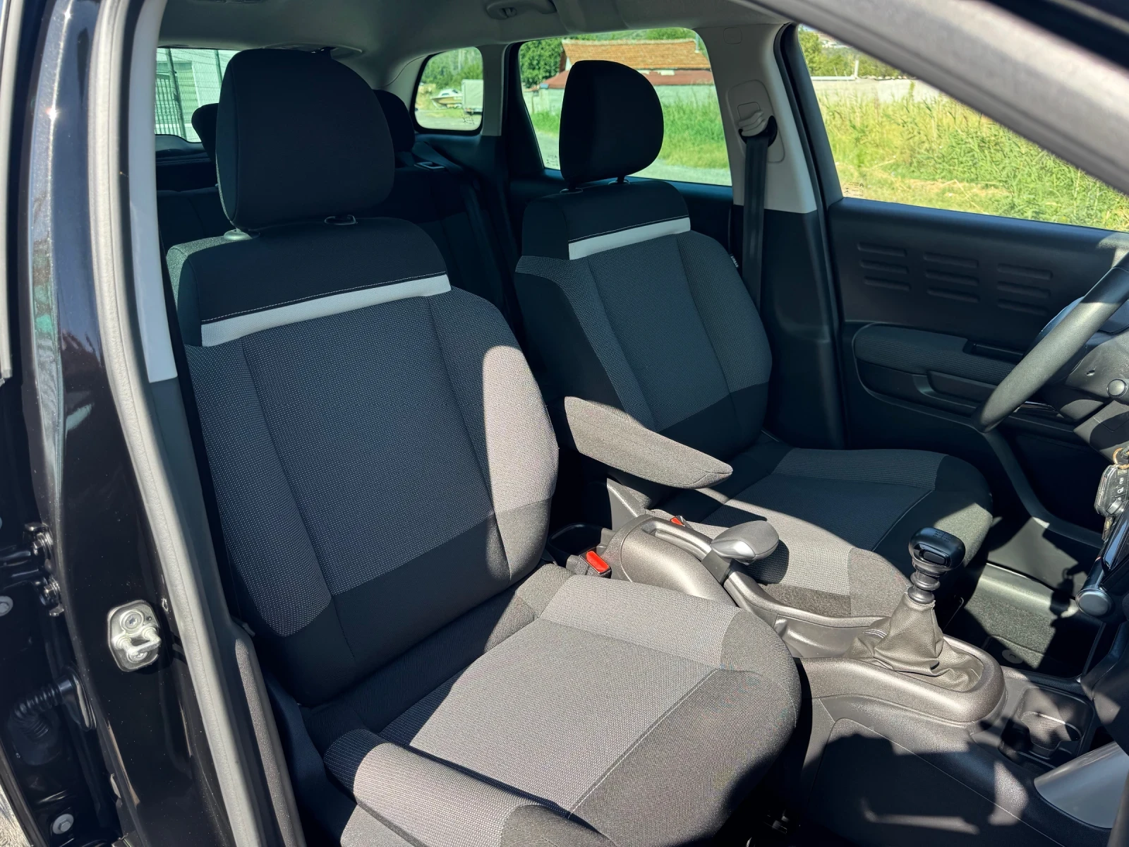 Citroen C3 Aircross 1.2T * NAVI* SERVICE* TOP* , снимка 13 - Автомобили и джипове - 55465048