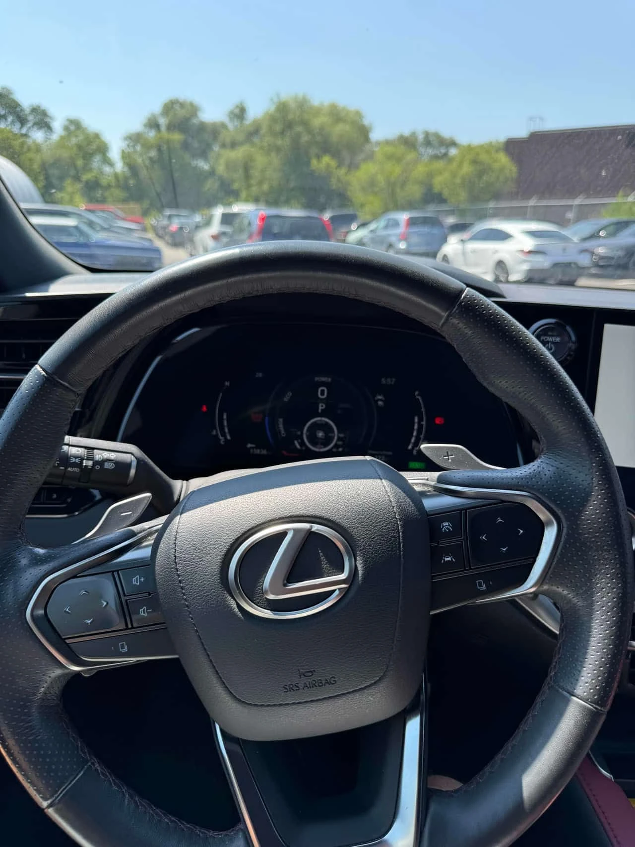 Lexus RX 500h | CARFAX | АВТОКРЕДИТ БЕЗ ПЪРВОНАЧАЛНА ВНОСКА, снимка 8 - Автомобили и джипове - 55568435