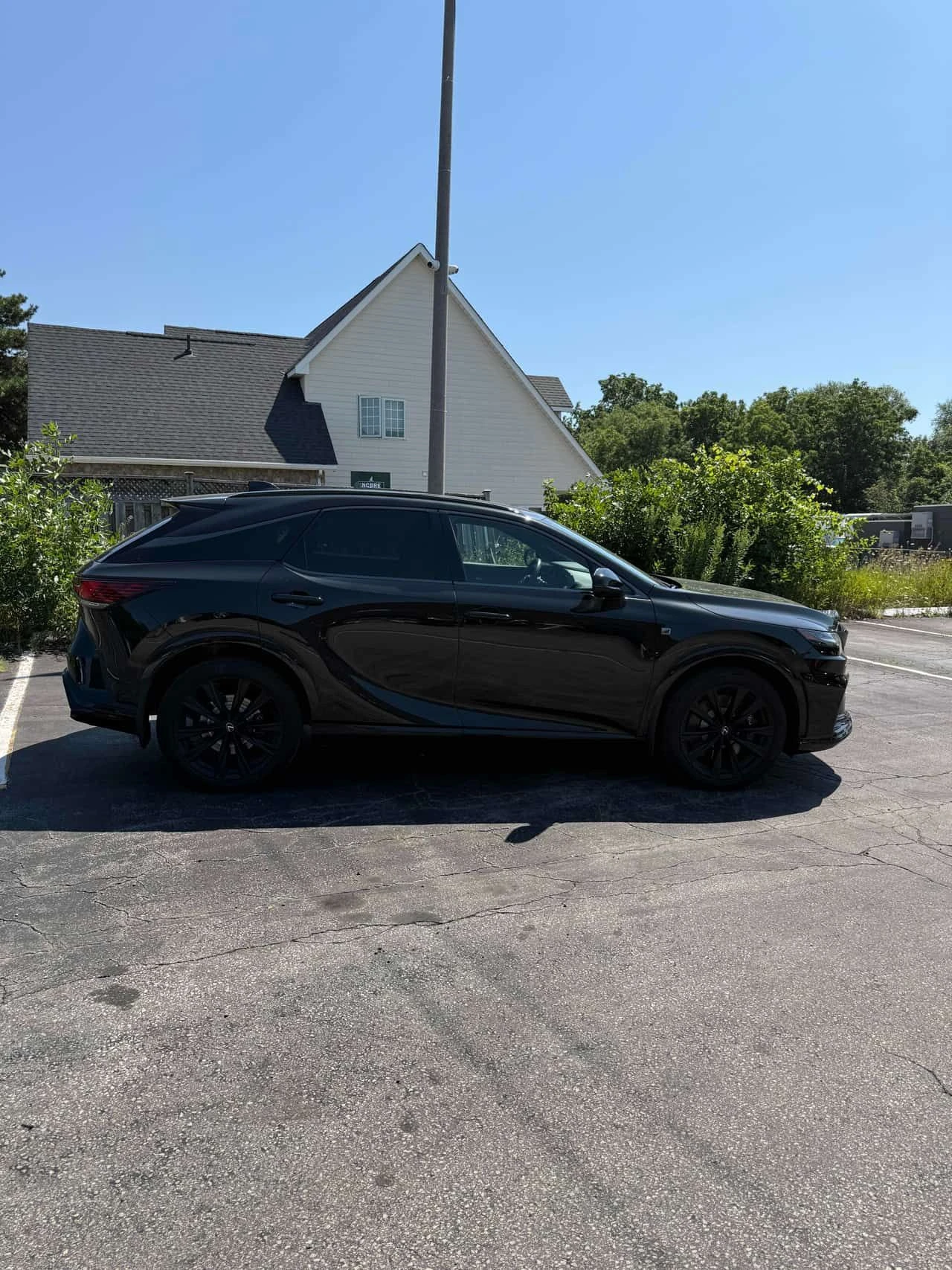 Lexus RX 500h | CARFAX | АВТОКРЕДИТ БЕЗ ПЪРВОНАЧАЛНА ВНОСКА, снимка 4 - Автомобили и джипове - 55568435