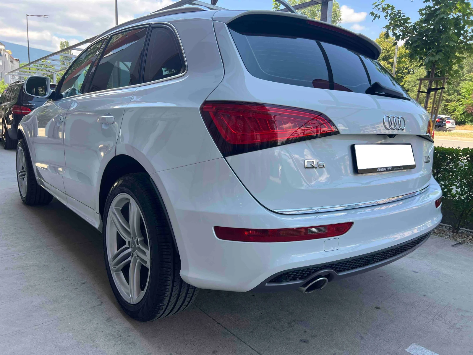 Audi Q5 2.0TDI* FULL* Distr* Cam* Pano* Lane assist* klima, снимка 4 - Автомобили и джипове - 55652724