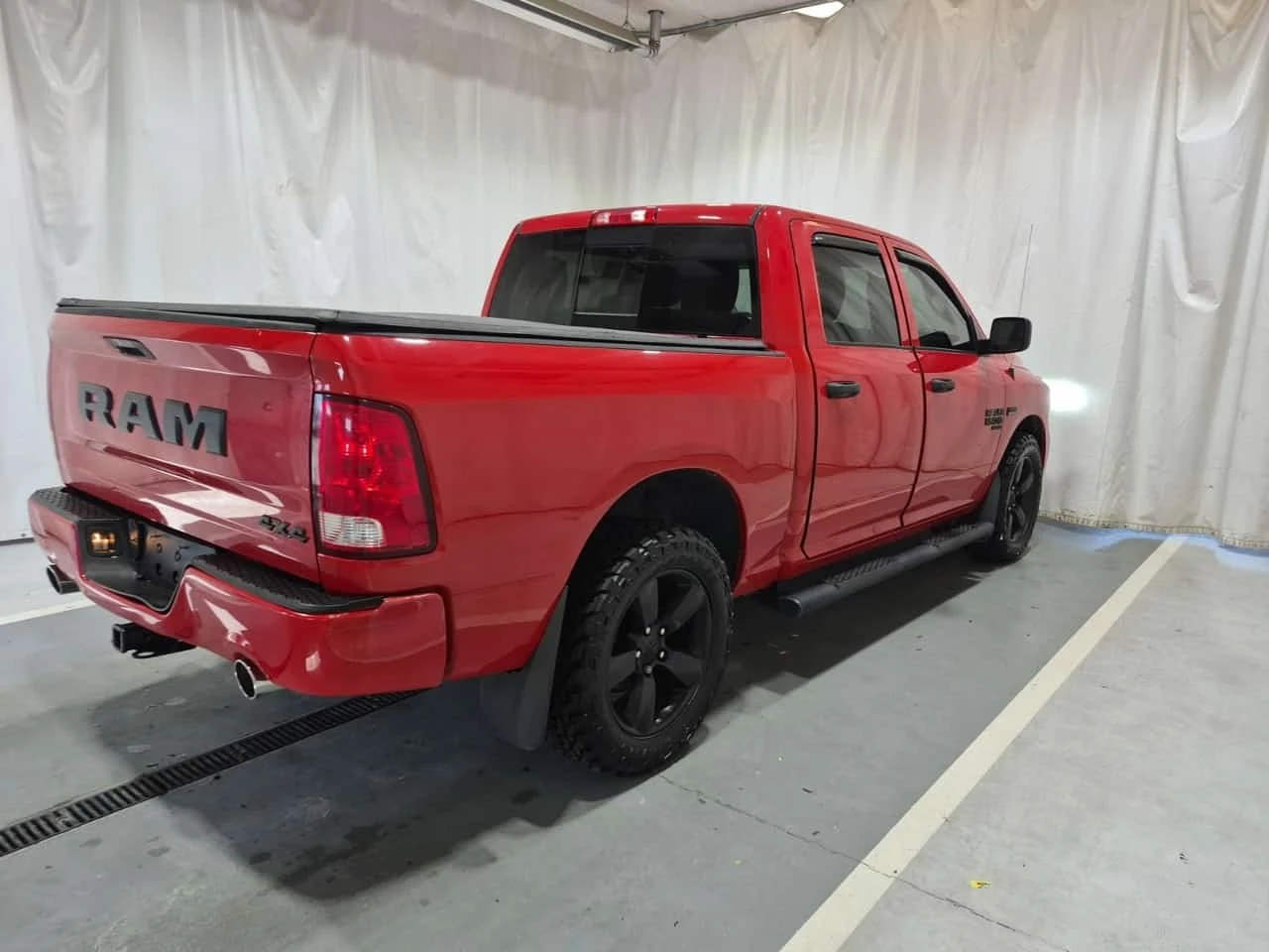Dodge RAM 1500 * 4x4 Crew Cab 5'7" Box Express Crew Cab  | Mobile.bg � ����������� 4