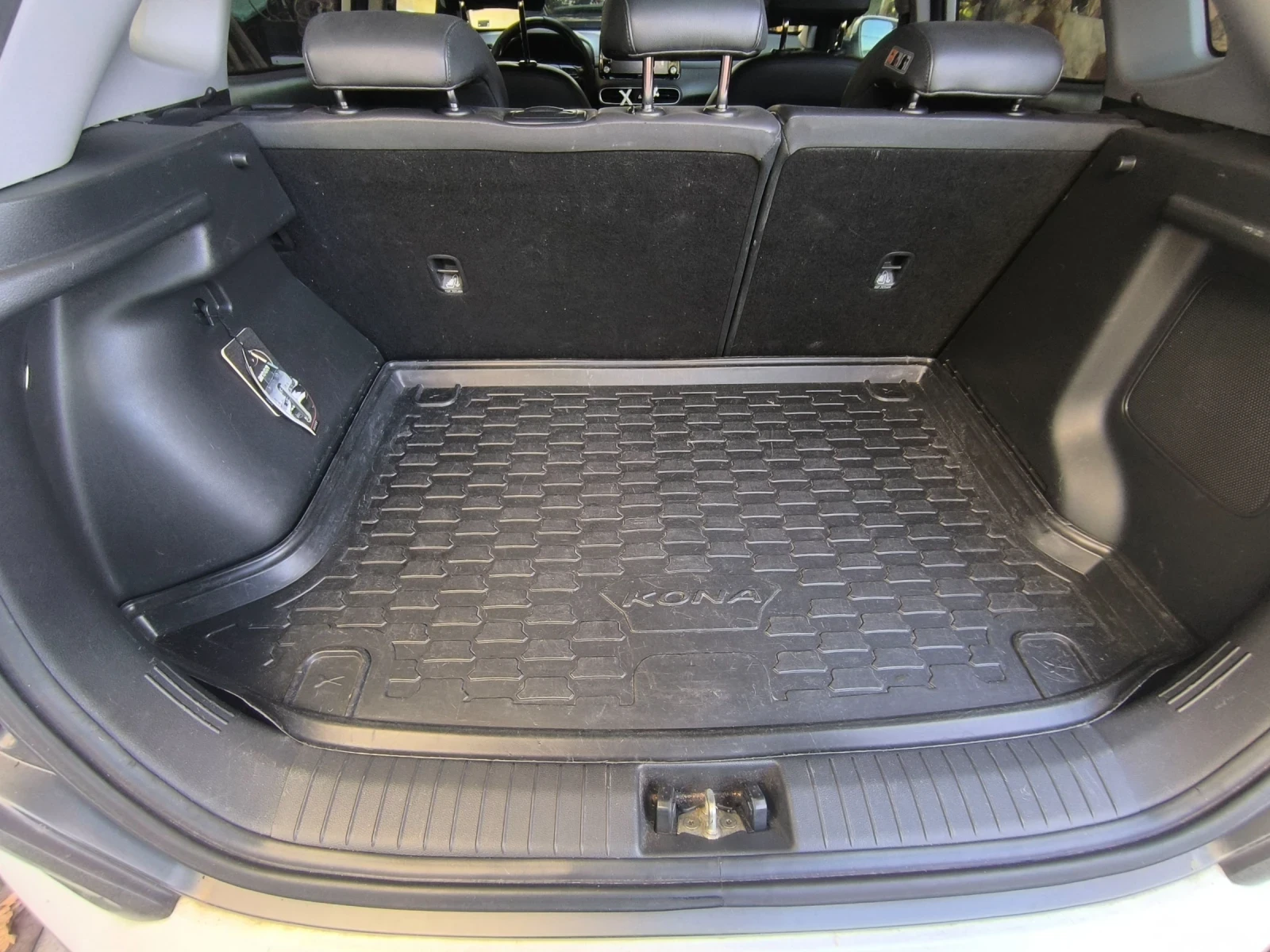 Hyundai Kona Electric 64 kw., снимка 10 - Автомобили и джипове - 56505352